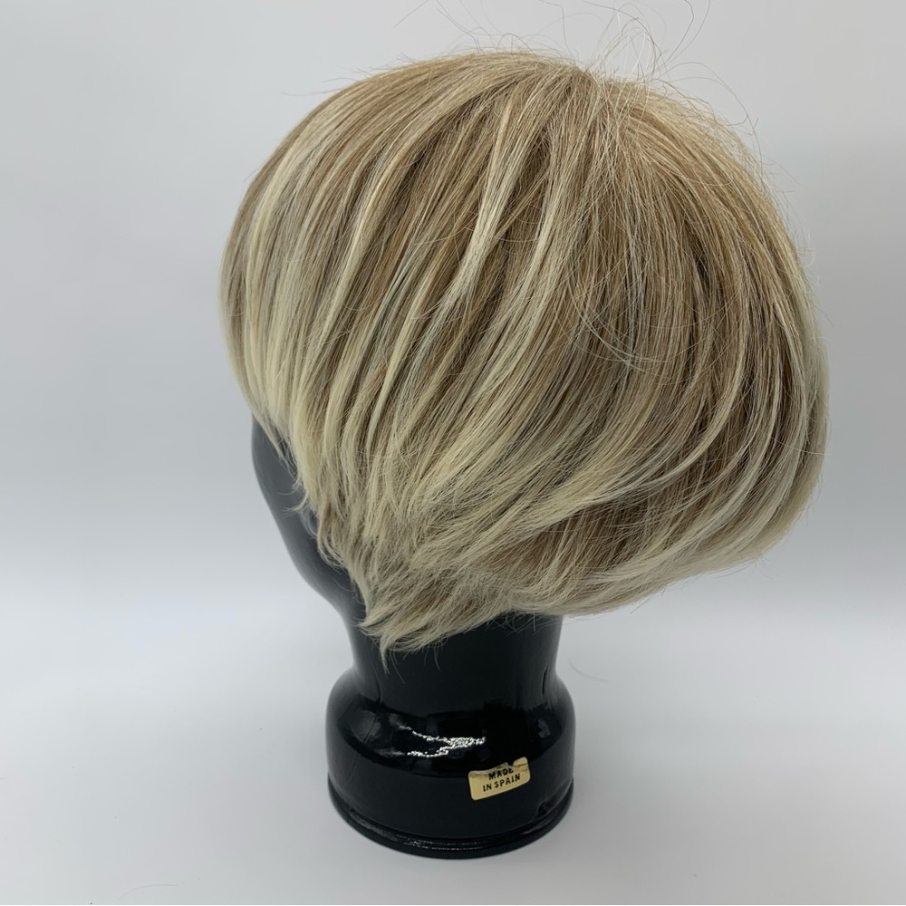 Stylish Blonde pixie Wig for Women - Picture 13 of 13